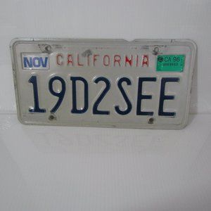 Vintage California License Plate White Red and Blue 1996 19D2SEE (2)